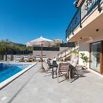 Providenca Villa