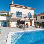 Providenca Villa