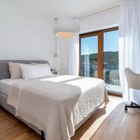 Providenca Villa Slatine