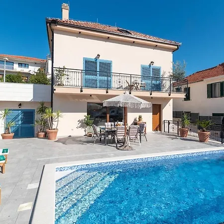 Providenca Villa